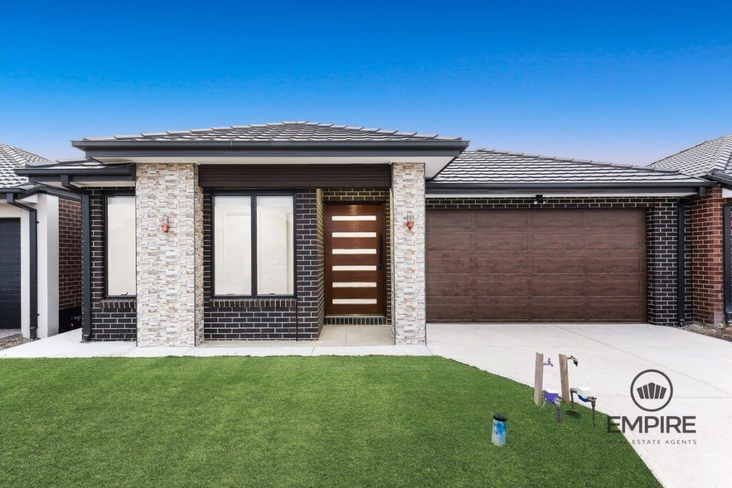 Clyde new home build — modern family living by Apollo Builders